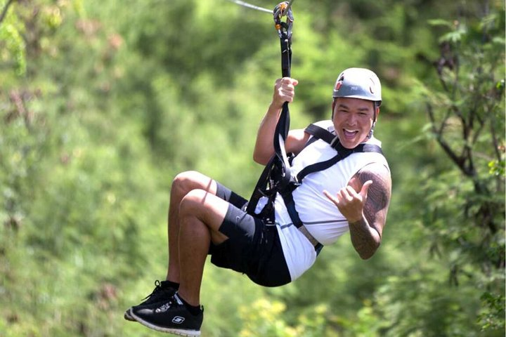 6 Zipline Adventure (Optional Waikiki Shuttle for 10am Tours) - Photo 1 of 16